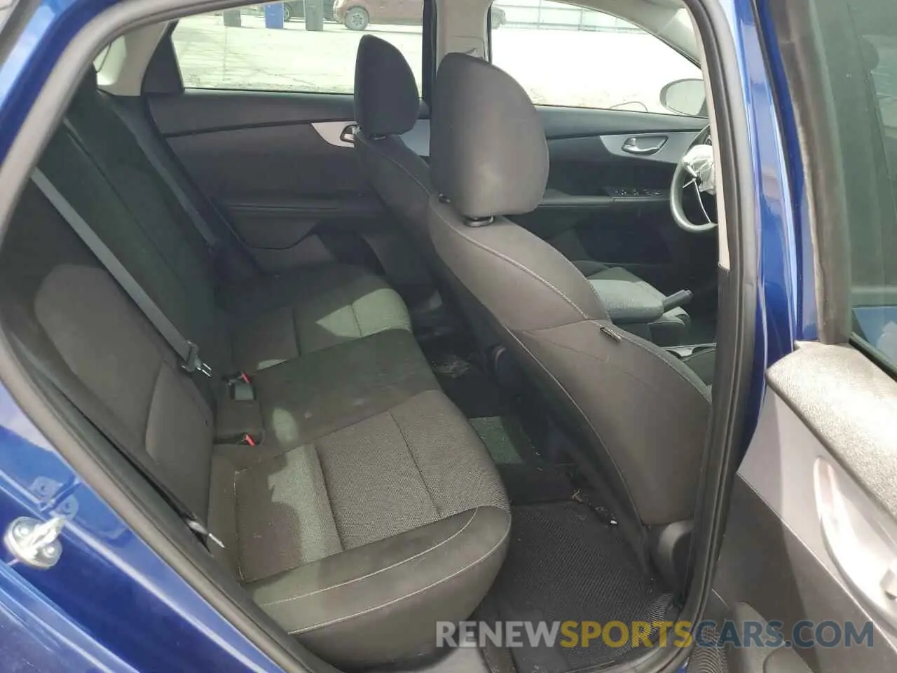 10 fotografías del automóvil dañado 3KPF24AD7RE731204 KIA FORTE 2024