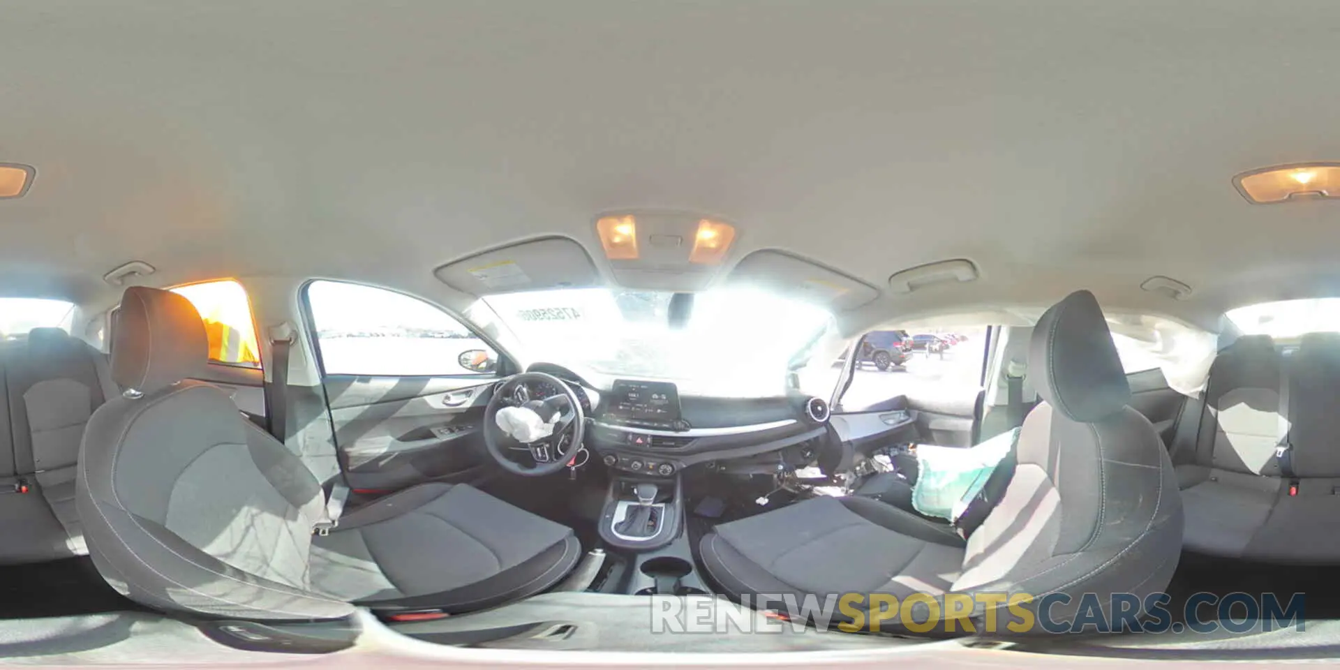 12 fotografías del automóvil dañado 3KPF24AD7RE733115 KIA FORTE 2024