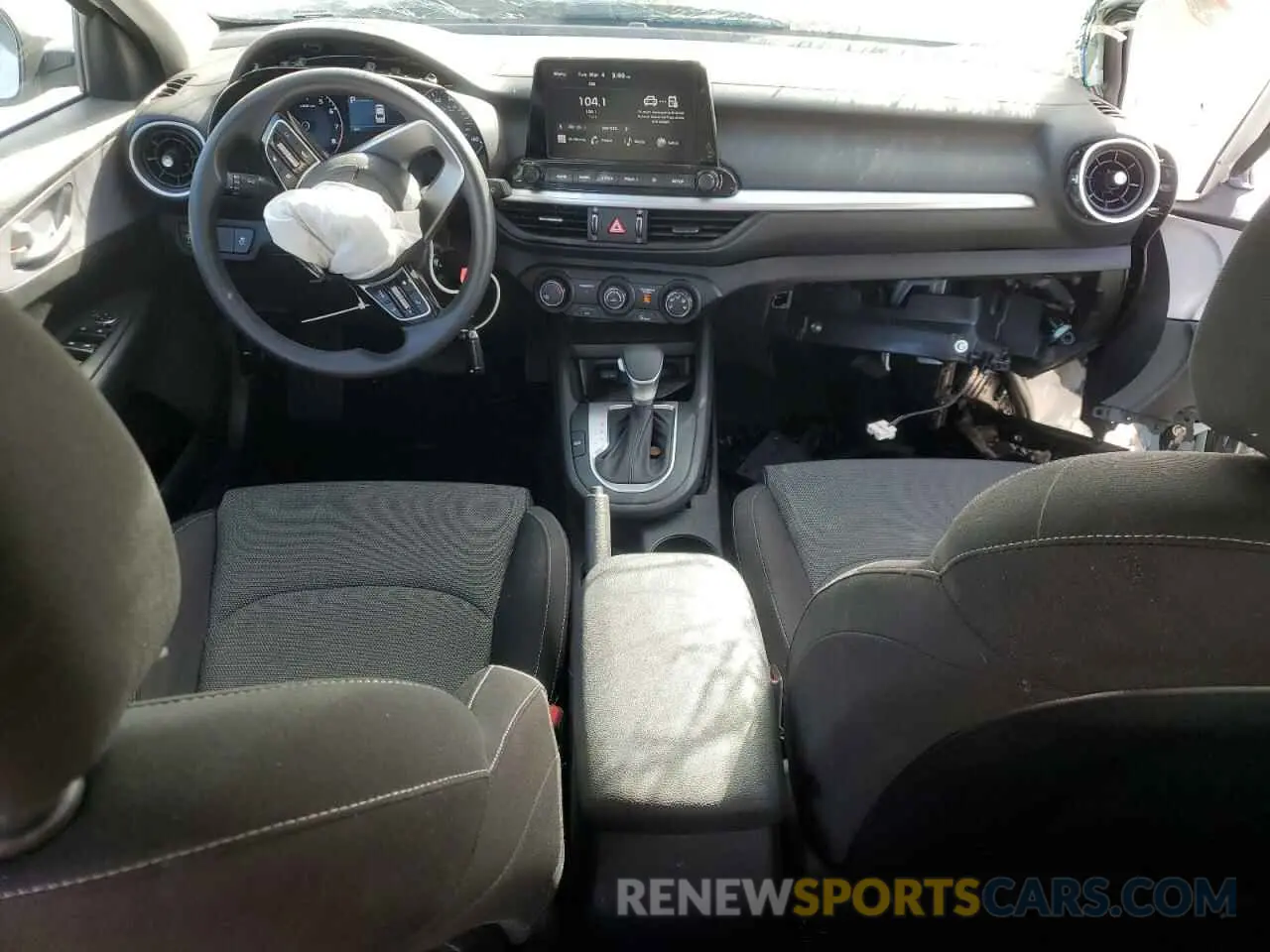 8 fotografías del automóvil dañado 3KPF24AD7RE733115 KIA FORTE 2024