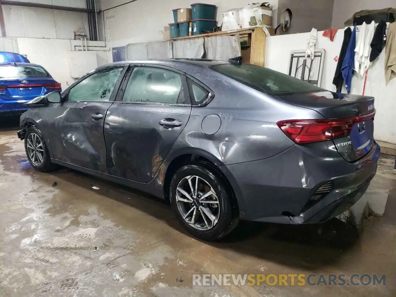 2 fotografías del automóvil dañado 3KPF24AD7RE768088 KIA FORTE 2024