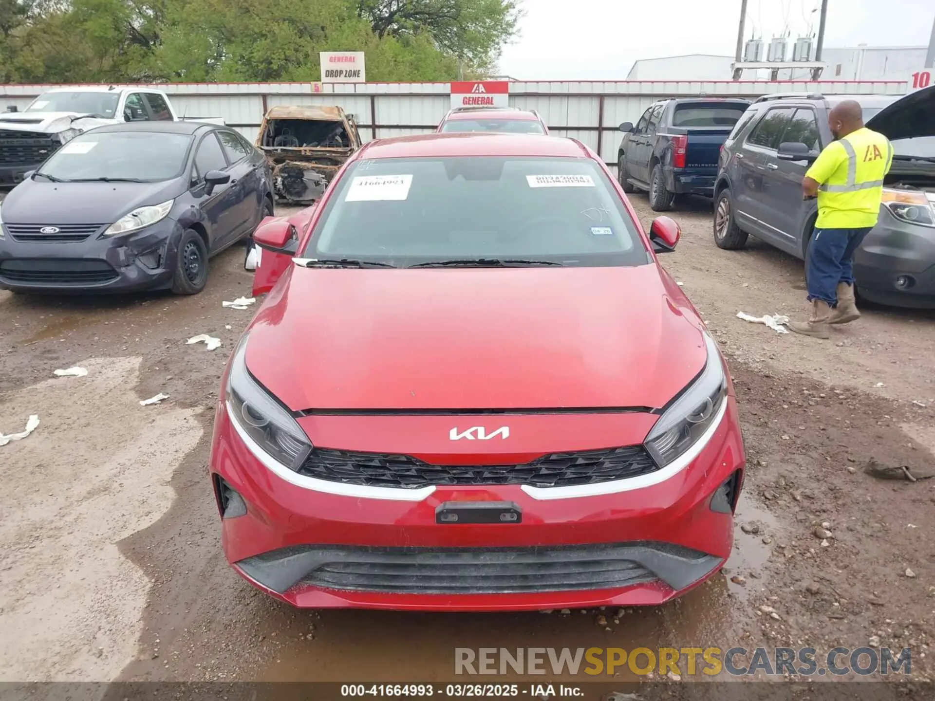 12 fotografías del automóvil dañado 3KPF24AD7RE792858 KIA FORTE 2024