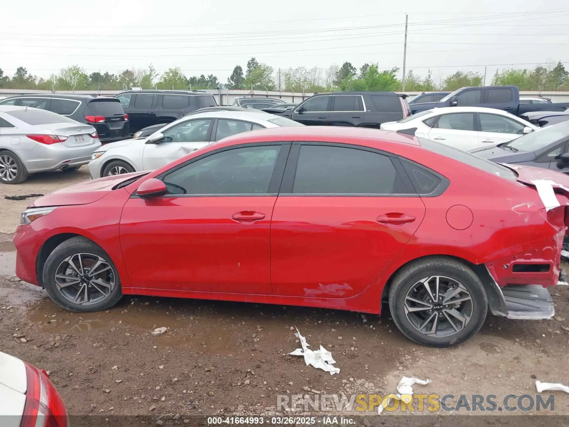 14 fotografías del automóvil dañado 3KPF24AD7RE792858 KIA FORTE 2024
