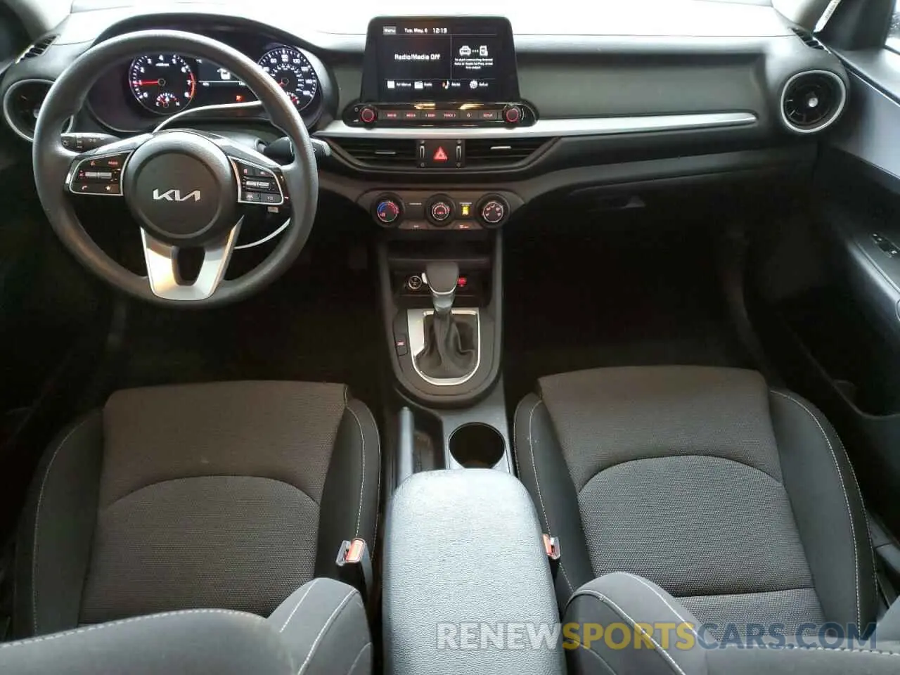 8 fotografías del automóvil dañado 3KPF24AD7RE793377 KIA FORTE 2024