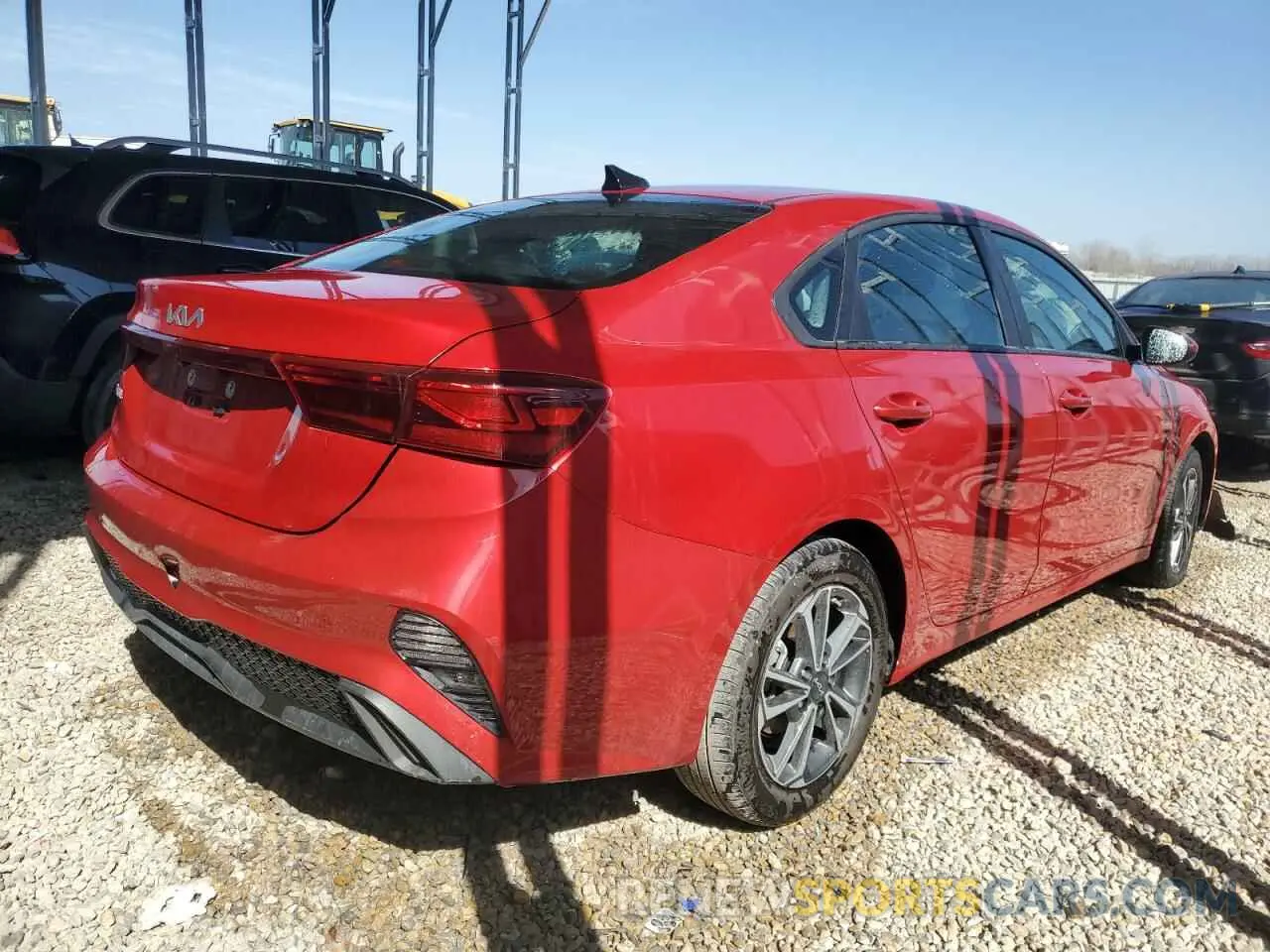 3 fotografías del automóvil dañado 3KPF24AD7RE793816 KIA FORTE 2024