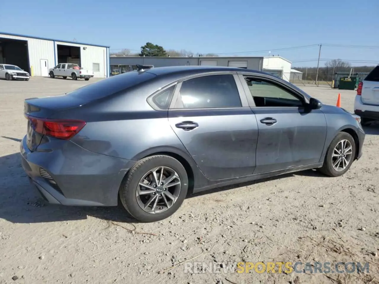 3 fotografías del automóvil dañado 3KPF24AD7RE821548 KIA FORTE 2024