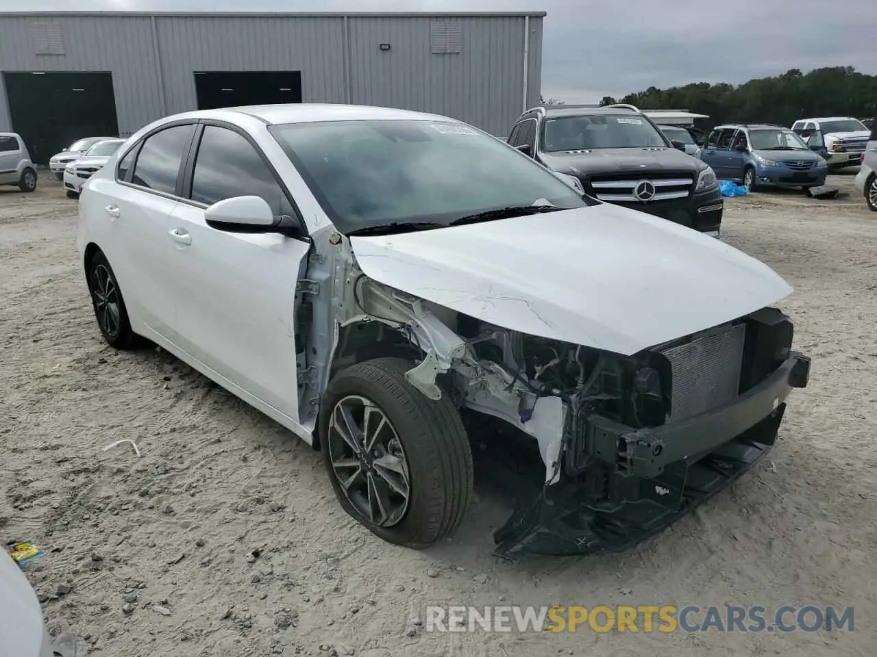 4 fotografías del automóvil dañado 3KPF24AD7RE833392 KIA FORTE 2024
