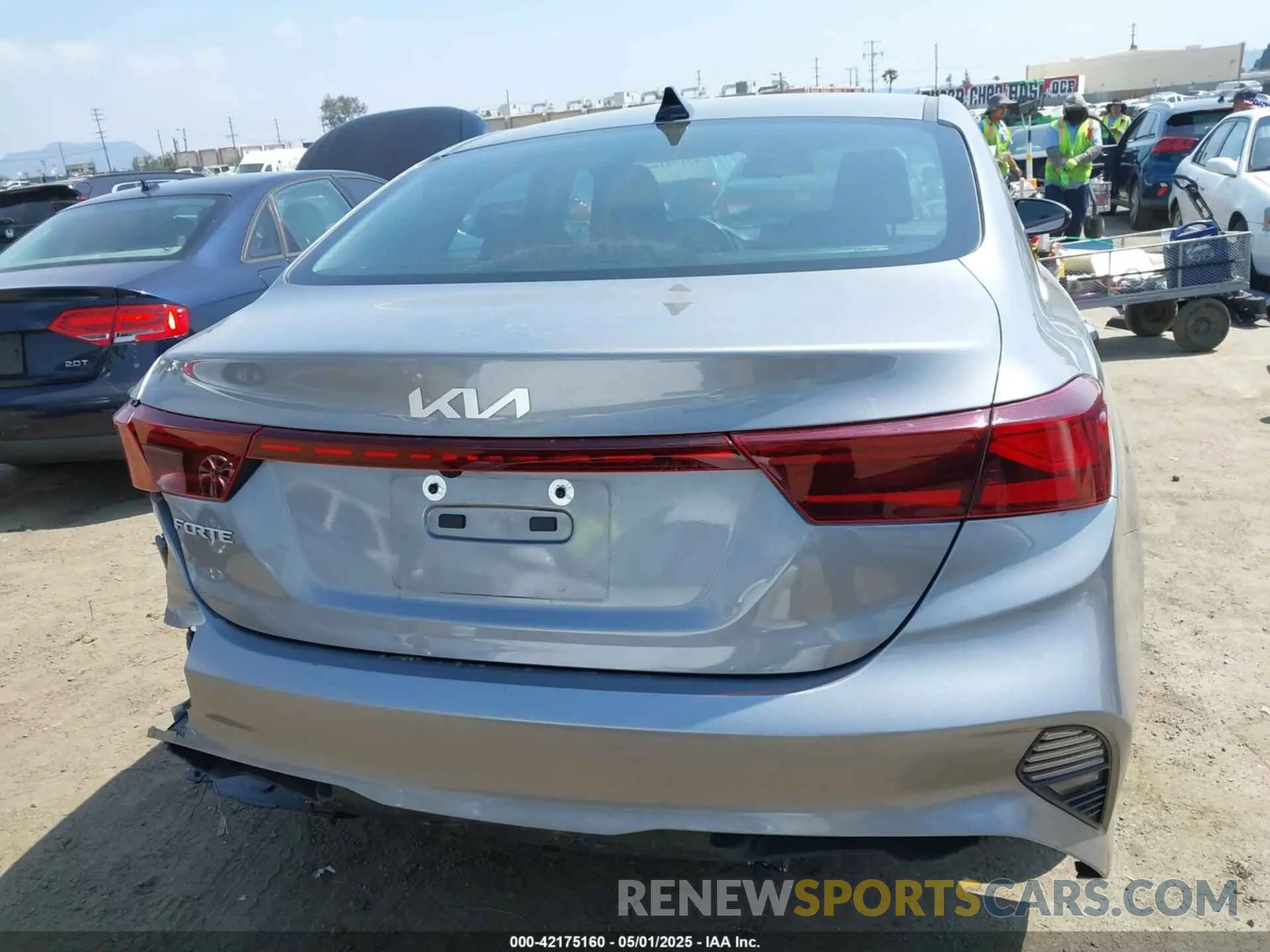 17 fotografías del automóvil dañado 3KPF24AD7RE837541 KIA FORTE 2024
