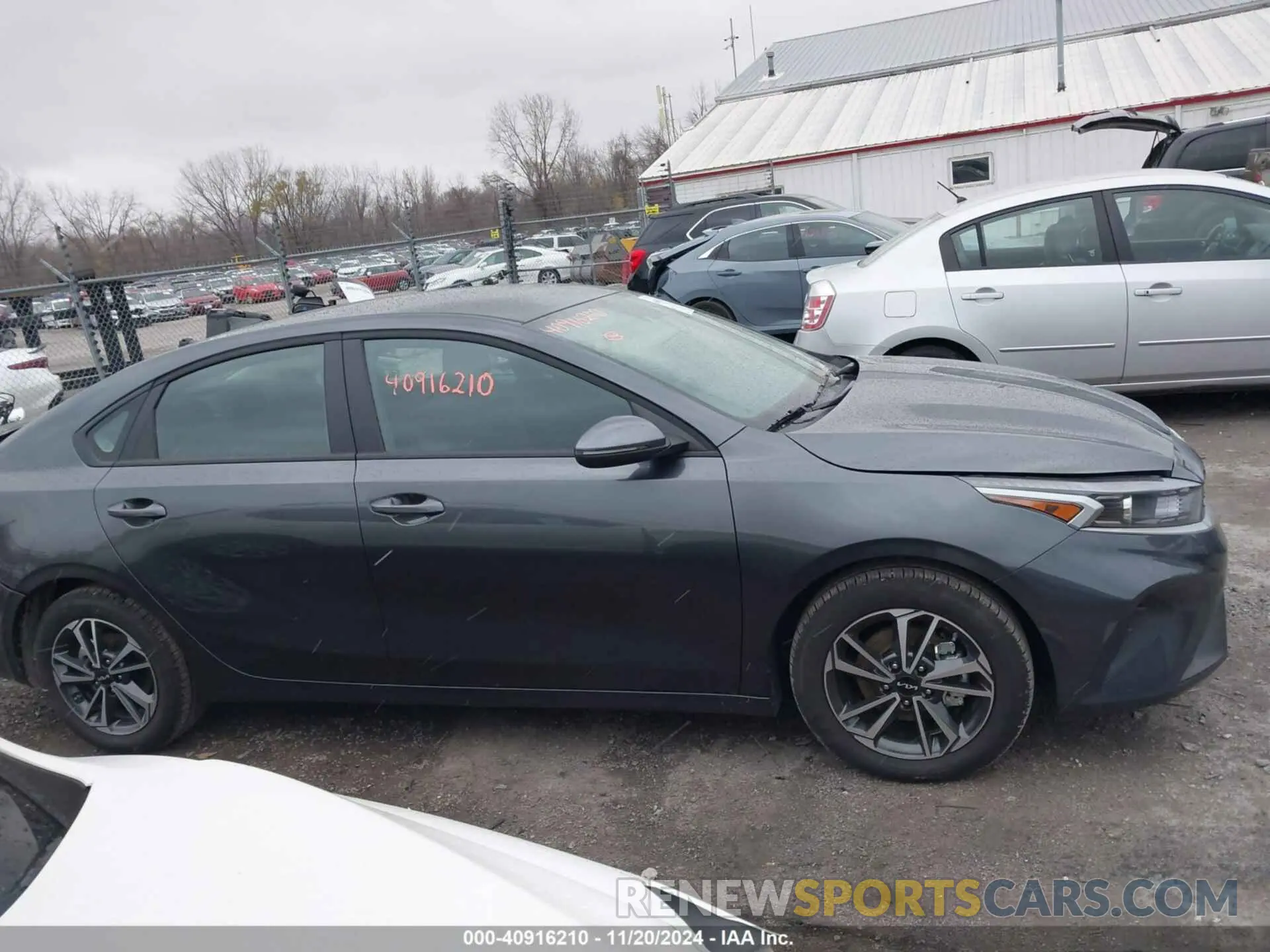 13 fotografías del automóvil dañado 3KPF24AD7RE840990 KIA FORTE 2024