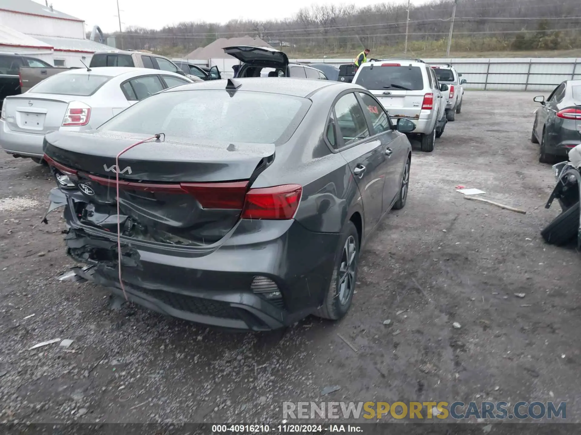 4 fotografías del automóvil dañado 3KPF24AD7RE840990 KIA FORTE 2024
