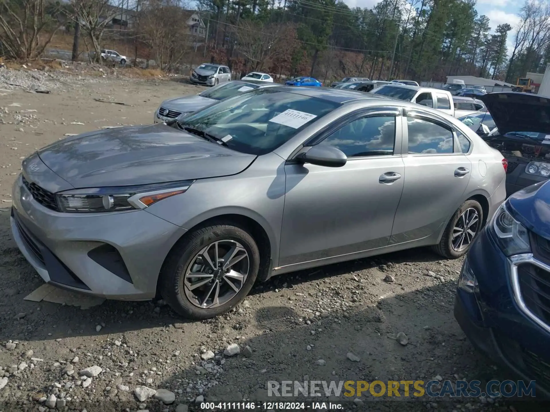14 fotografías del automóvil dañado 3KPF24AD8RE722804 KIA FORTE 2024
