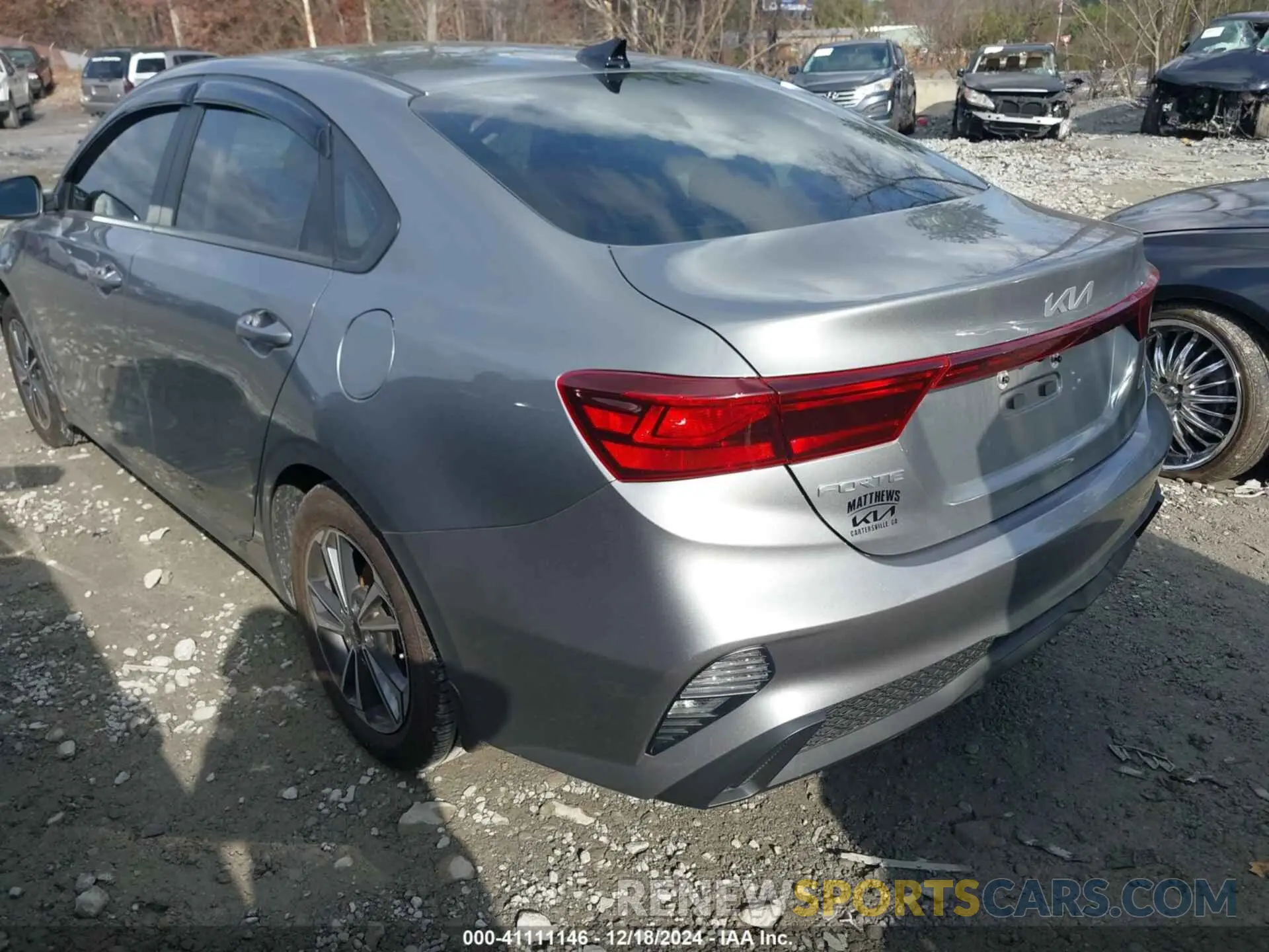 3 fotografías del automóvil dañado 3KPF24AD8RE722804 KIA FORTE 2024