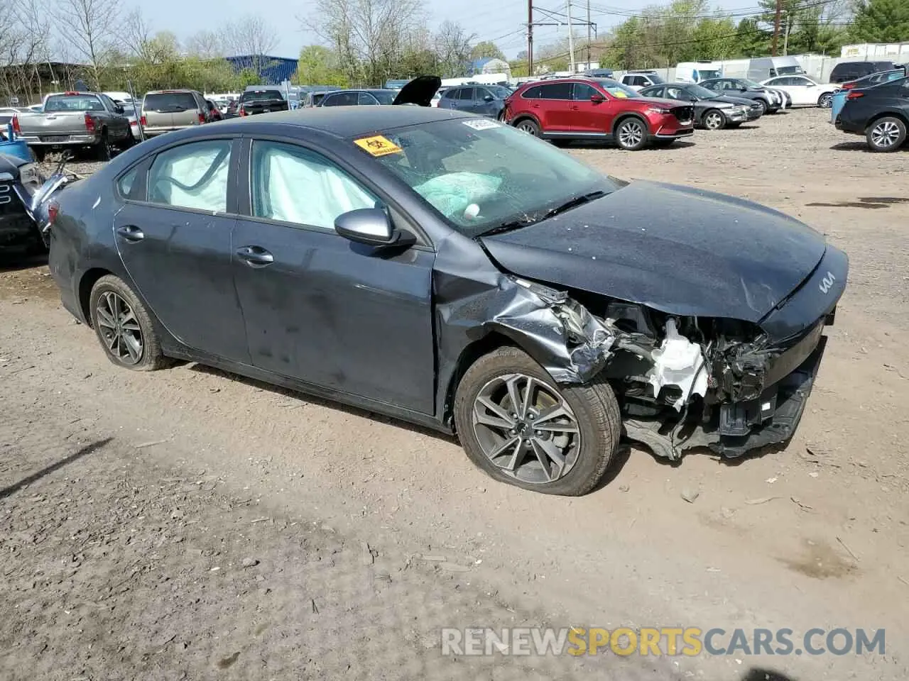 4 fotografías del automóvil dañado 3KPF24AD8RE723130 KIA FORTE 2024