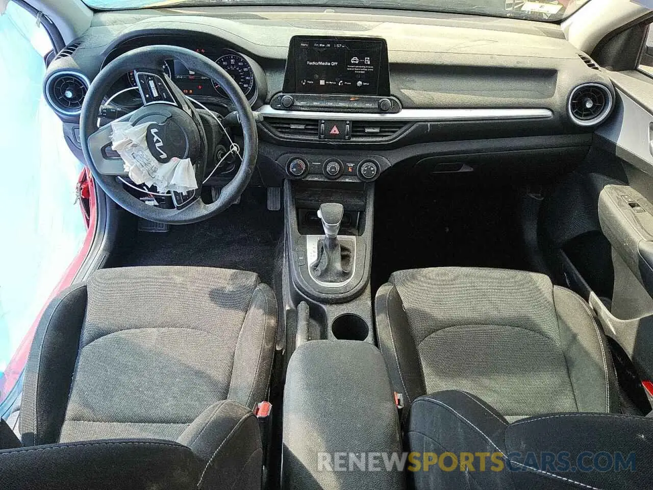8 fotografías del automóvil dañado 3KPF24AD8RE747962 KIA FORTE 2024
