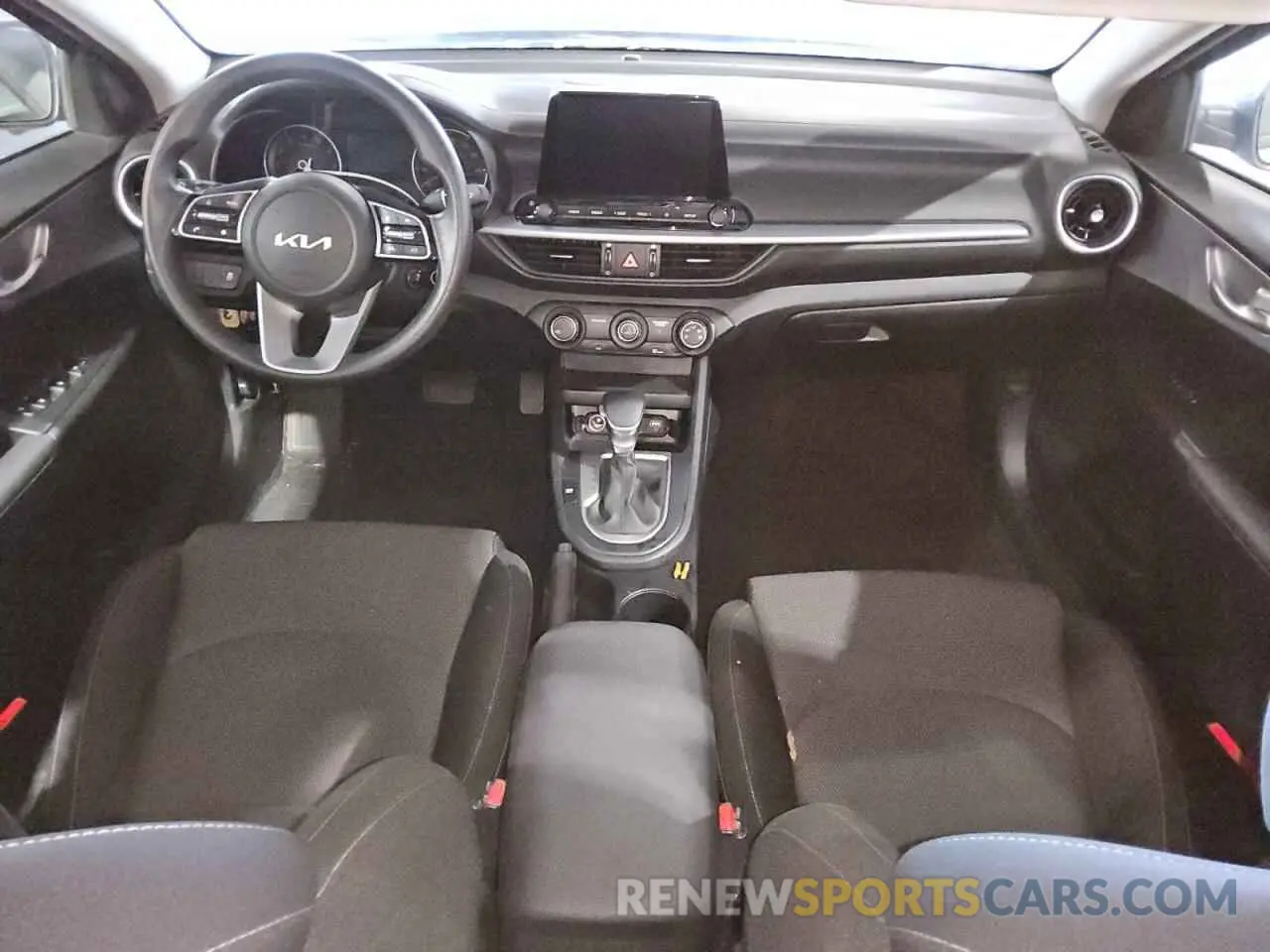 8 fotografías del automóvil dañado 3KPF24AD8RE794957 KIA FORTE 2024