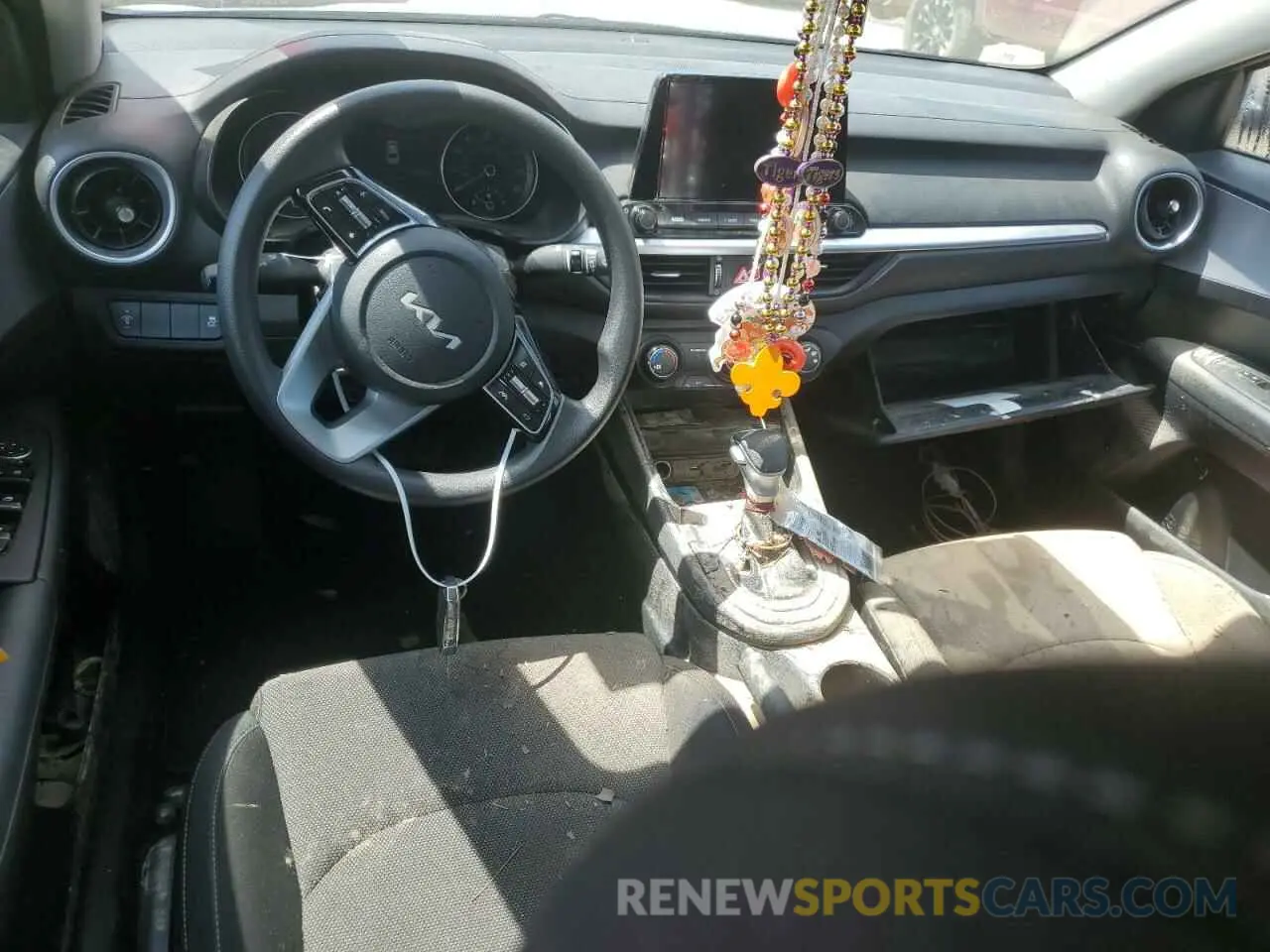 8 fotografías del automóvil dañado 3KPF24AD8RE815922 KIA FORTE 2024