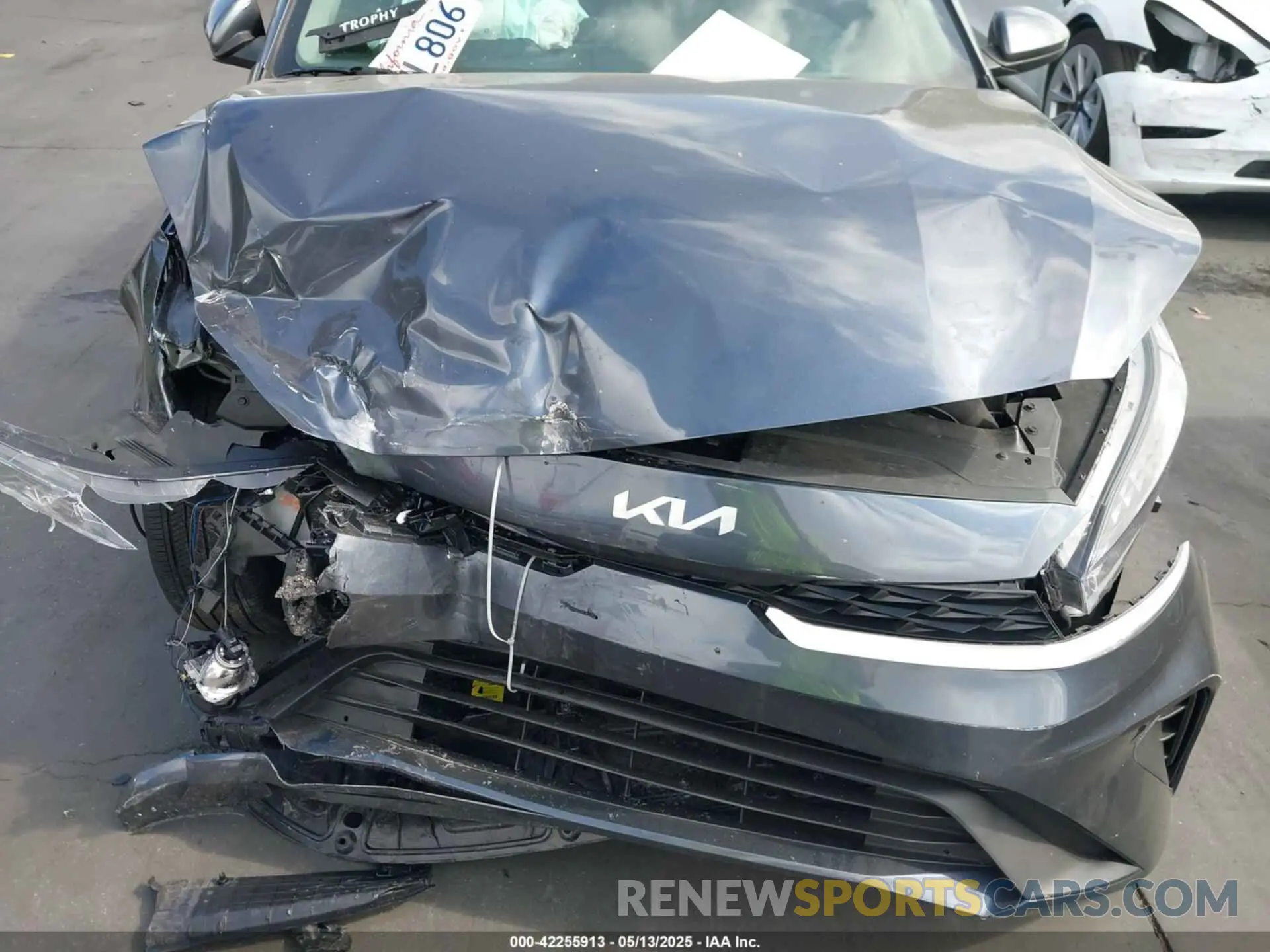 12 fotografías del automóvil dañado 3KPF24AD8RE828508 KIA FORTE 2024