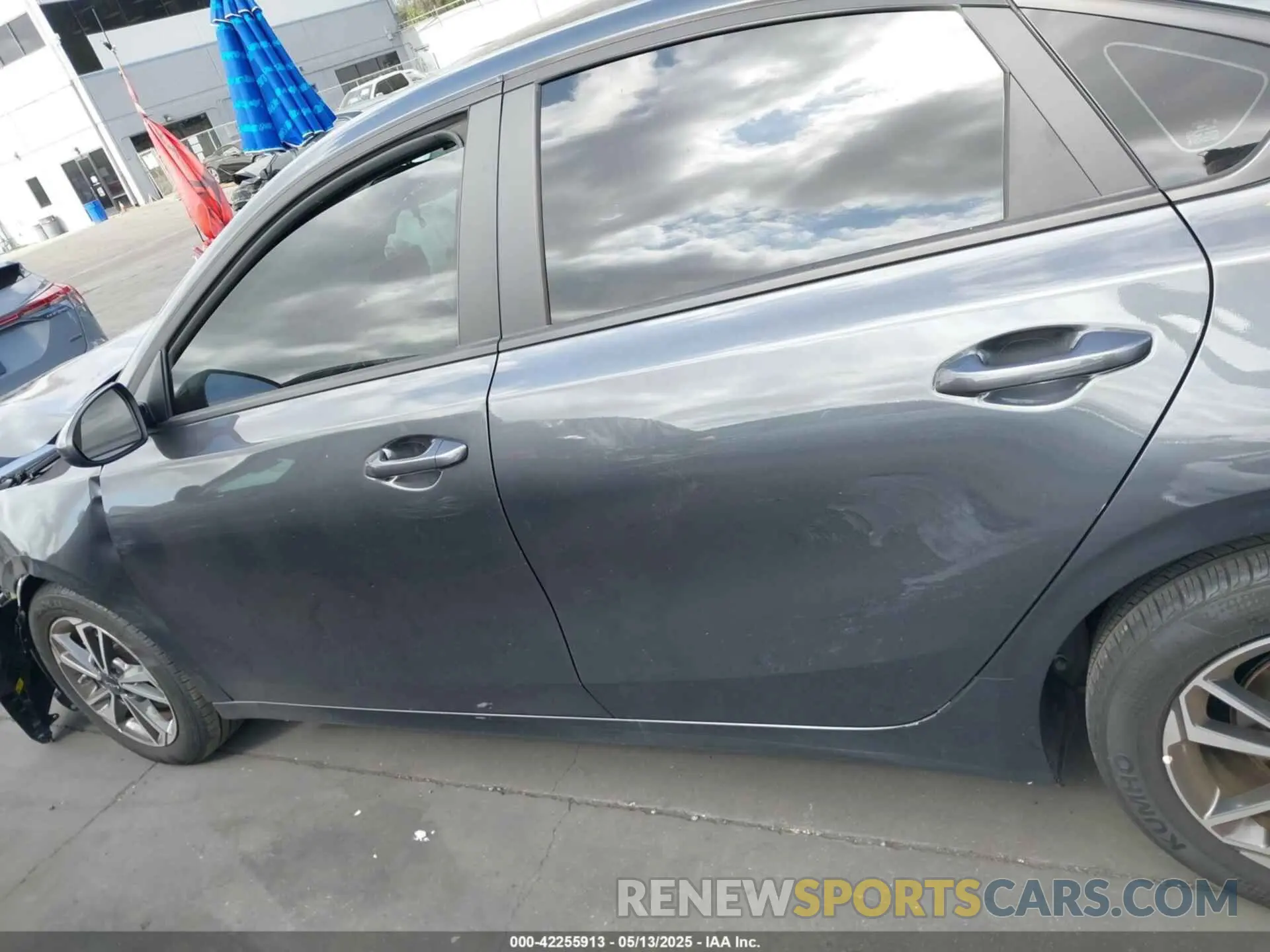 15 fotografías del automóvil dañado 3KPF24AD8RE828508 KIA FORTE 2024