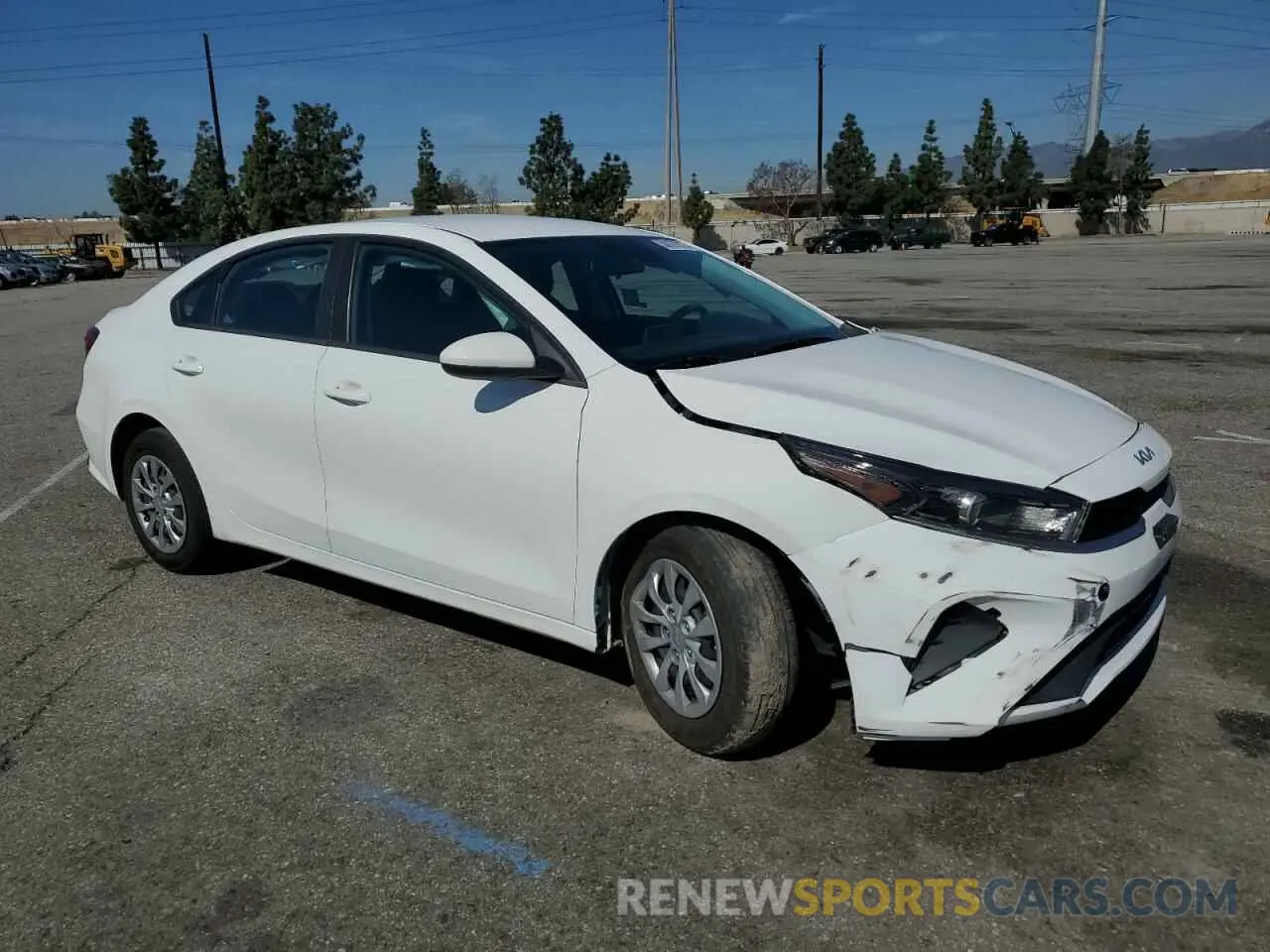 4 fotografías del automóvil dañado 3KPF24AD9RE701668 KIA FORTE 2024