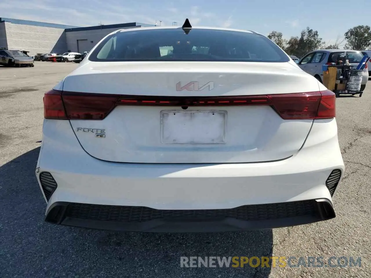 6 fotografías del automóvil dañado 3KPF24AD9RE701668 KIA FORTE 2024