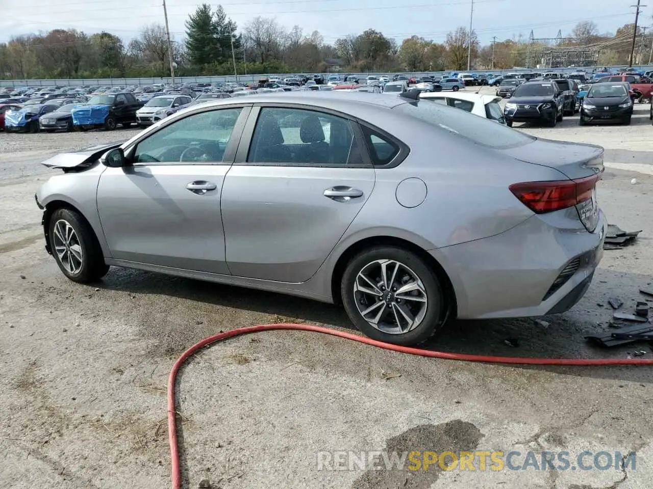 2 fotografías del automóvil dañado 3KPF24AD9RE703856 KIA FORTE 2024