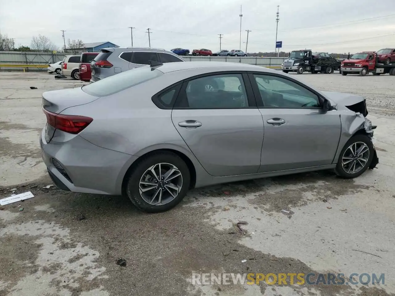 3 fotografías del automóvil dañado 3KPF24AD9RE703856 KIA FORTE 2024
