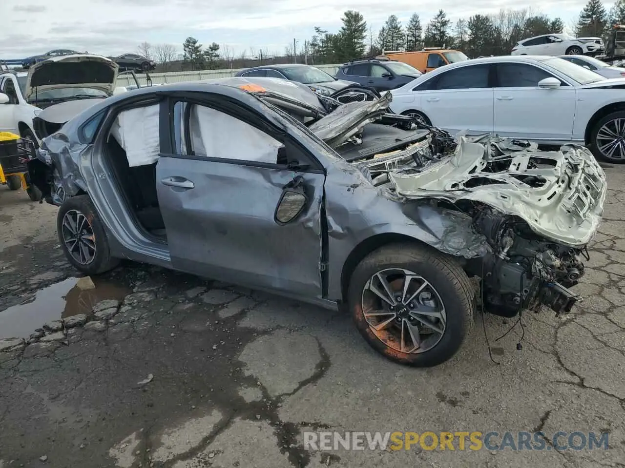 4 fotografías del automóvil dañado 3KPF24AD9RE718020 KIA FORTE 2024
