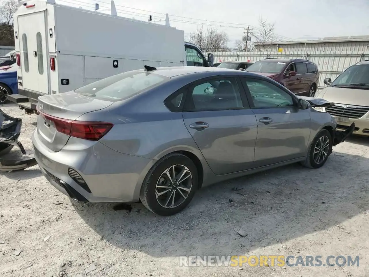 3 fotografías del automóvil dañado 3KPF24AD9RE724612 KIA FORTE 2024
