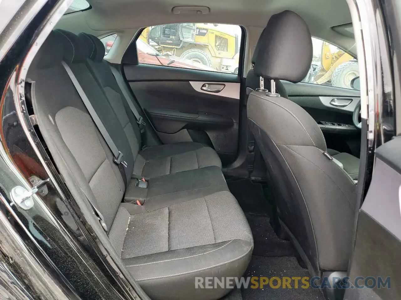 10 fotografías del automóvil dañado 3KPF24AD9RE726361 KIA FORTE 2024