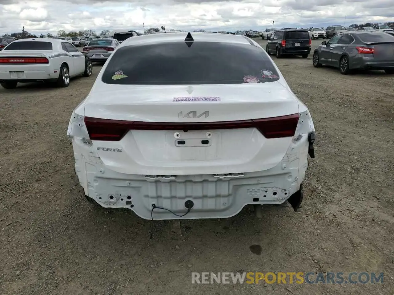 6 fotografías del automóvil dañado 3KPF24AD9RE727445 KIA FORTE 2024