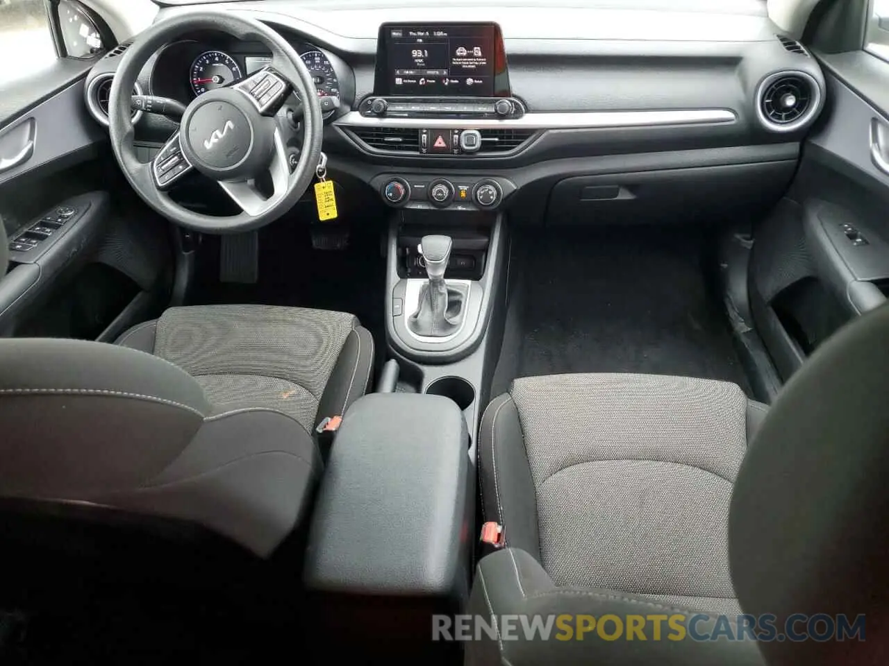 8 fotografías del automóvil dañado 3KPF24AD9RE727445 KIA FORTE 2024