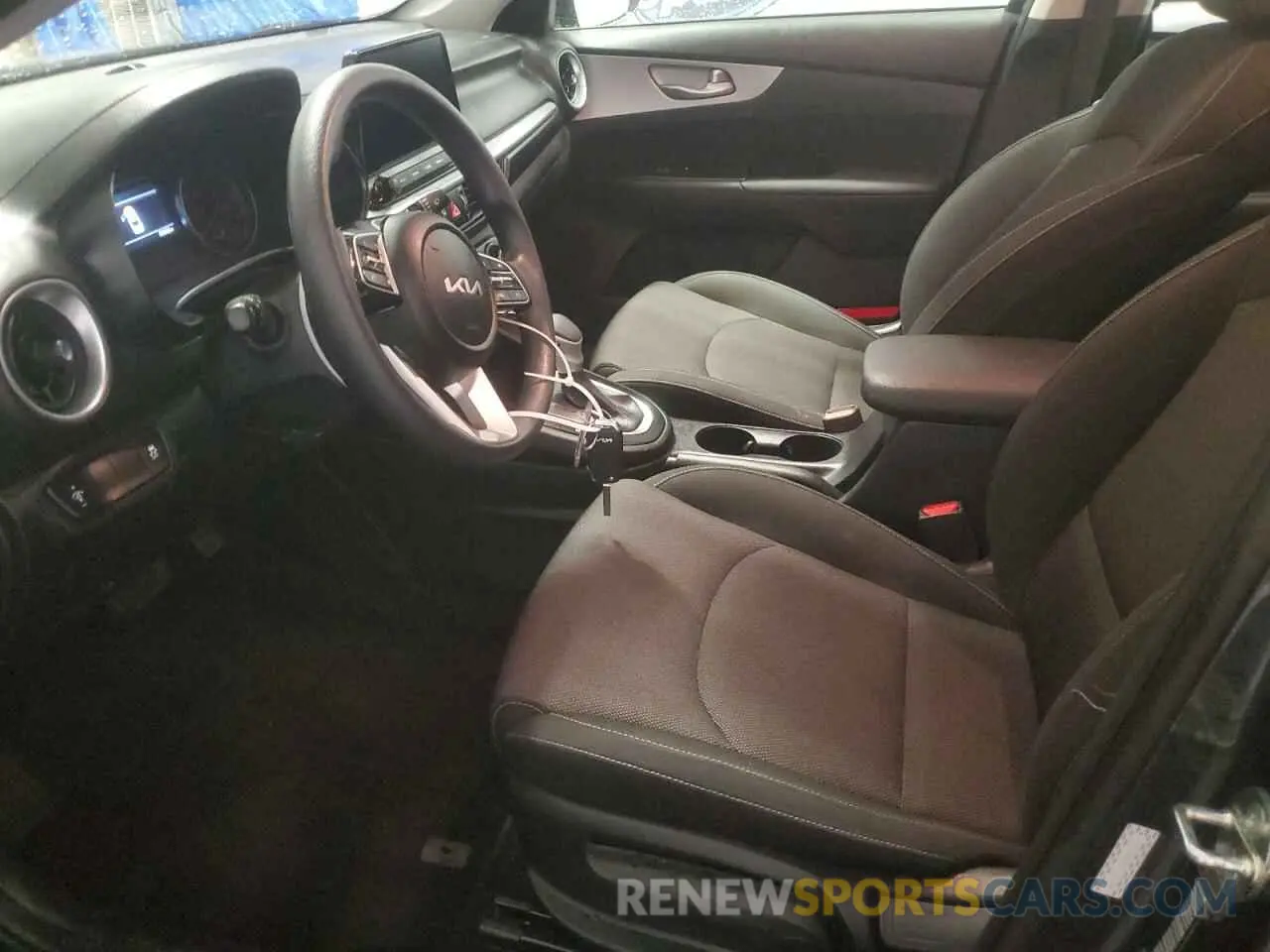 7 fotografías del automóvil dañado 3KPF24AD9RE727784 KIA FORTE 2024
