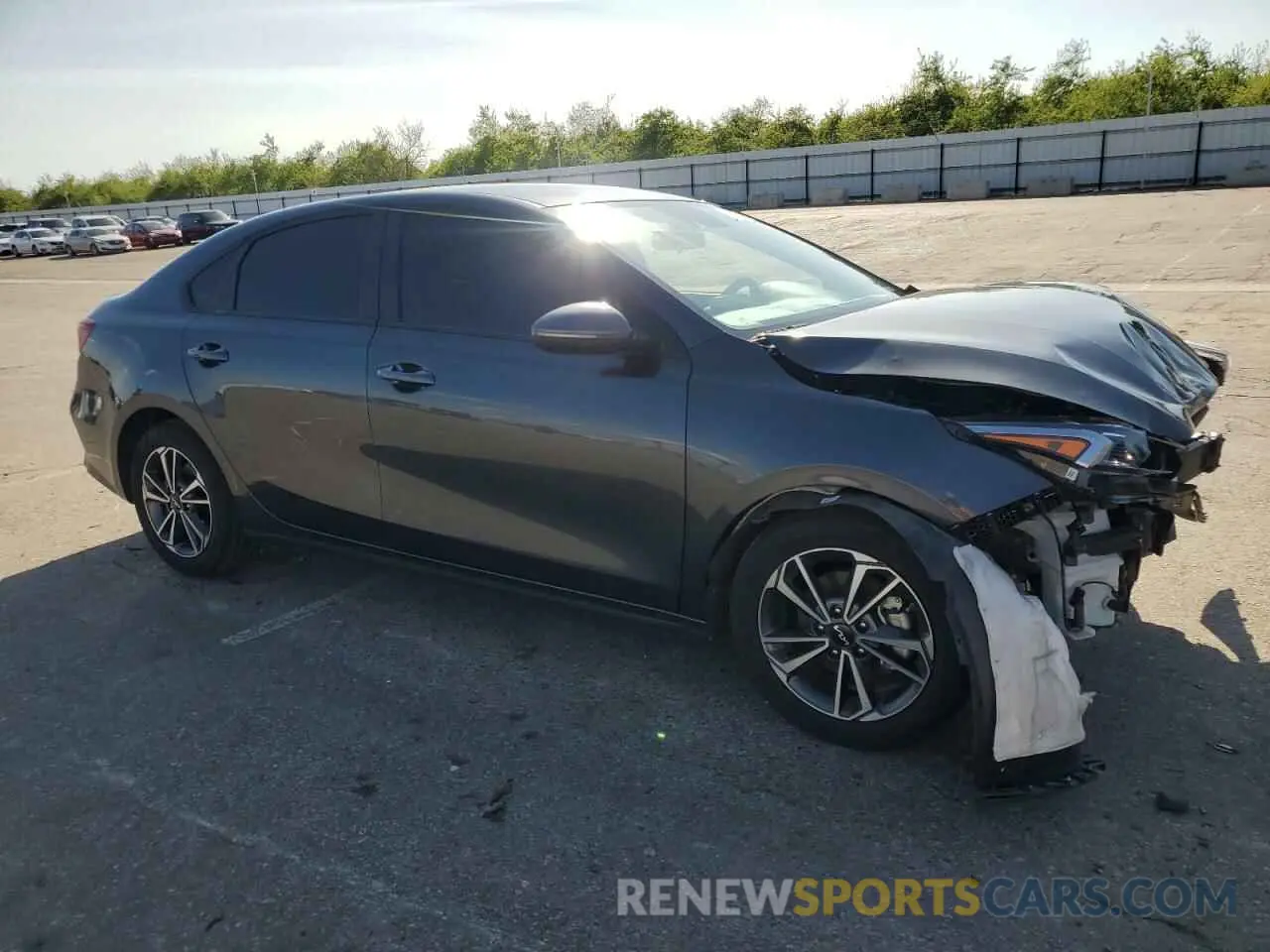 4 fotografías del automóvil dañado 3KPF24AD9RE770893 KIA FORTE 2024