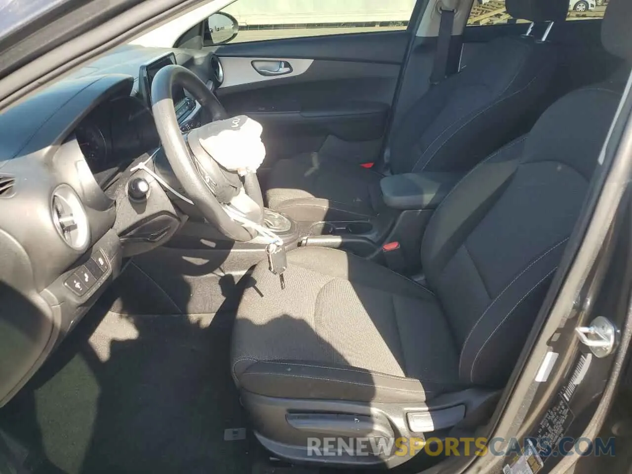 7 fotografías del automóvil dañado 3KPF24AD9RE770893 KIA FORTE 2024