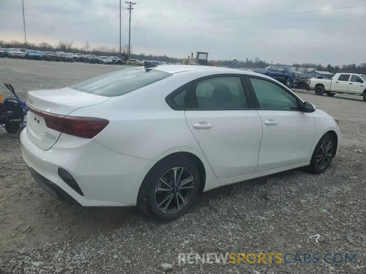 3 fotografías del automóvil dañado 3KPF24AD9RE784051 KIA FORTE 2024