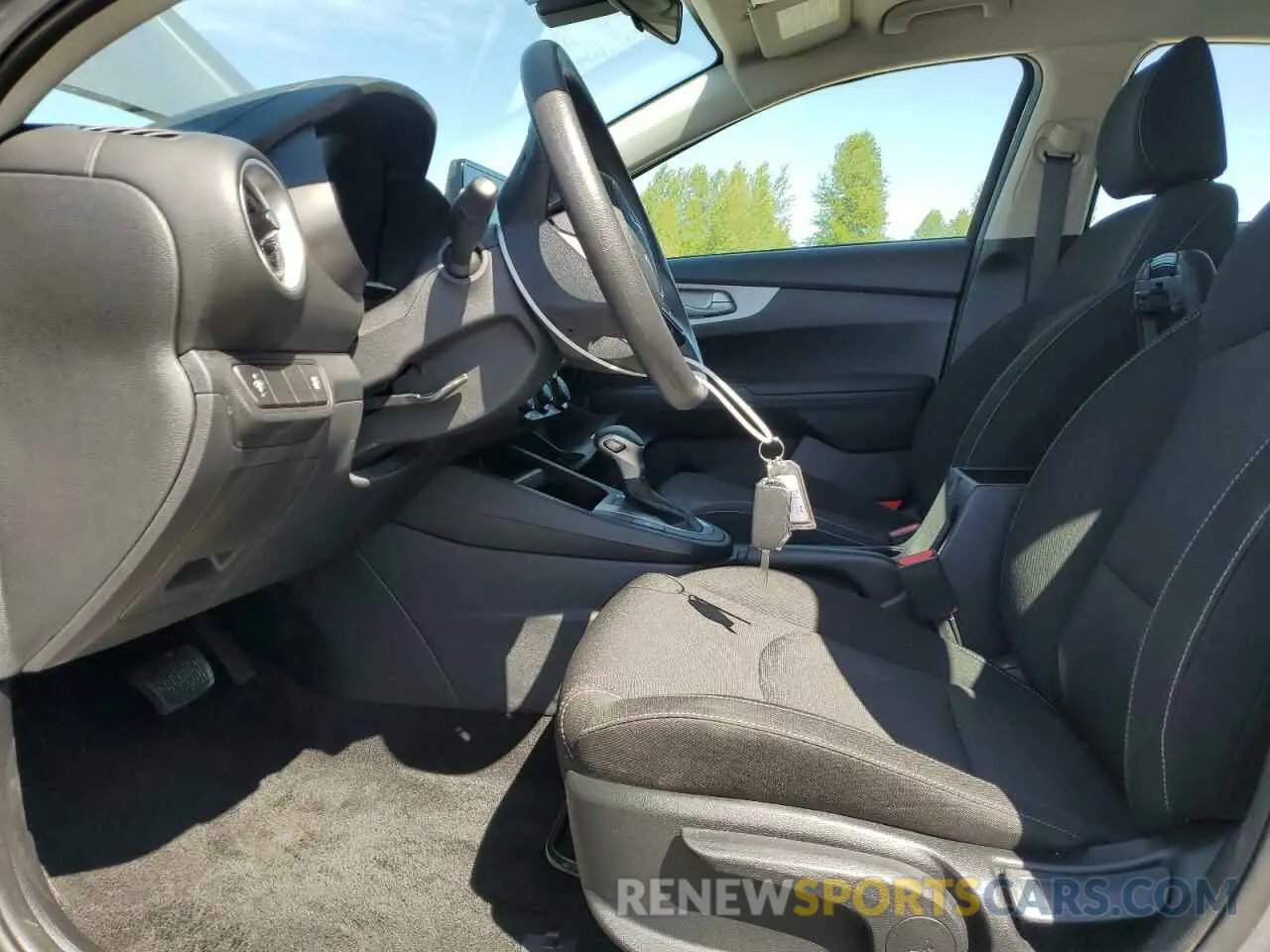 7 fotografías del automóvil dañado 3KPF24AD9RE784518 KIA FORTE 2024