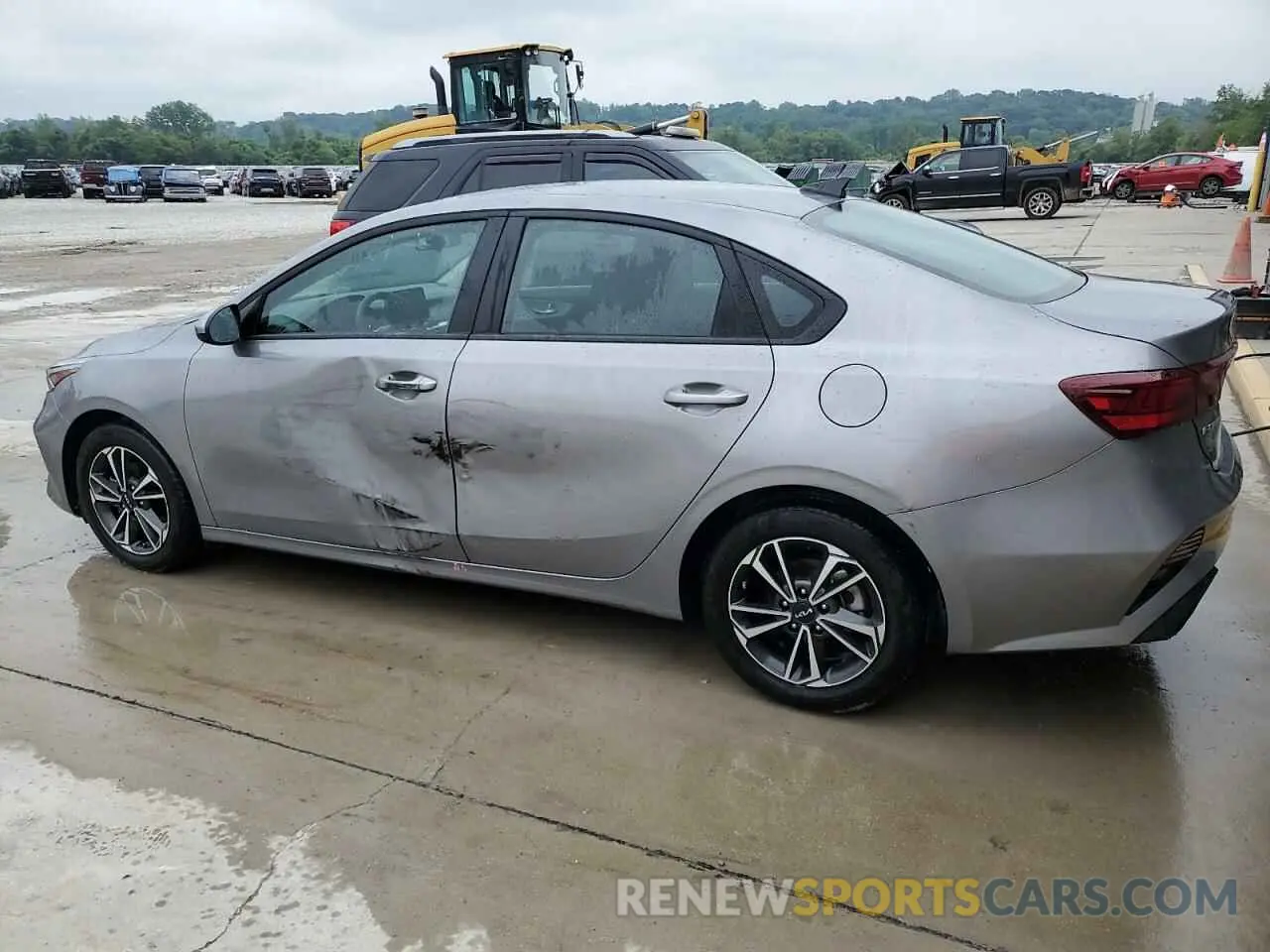 2 fotografías del automóvil dañado 3KPF24AD9RE792814 KIA FORTE 2024