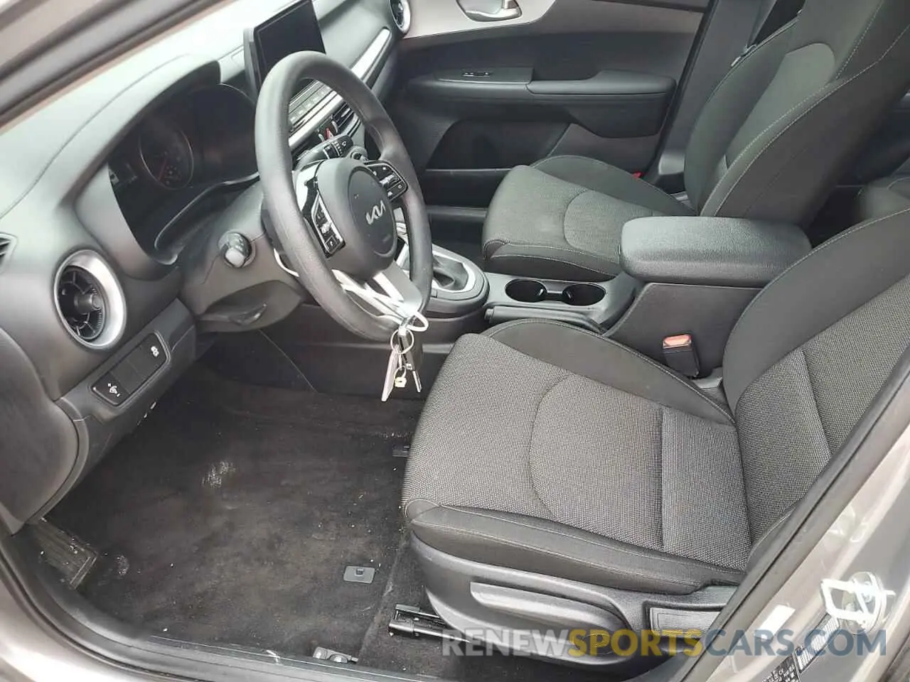 7 fotografías del automóvil dañado 3KPF24AD9RE792814 KIA FORTE 2024