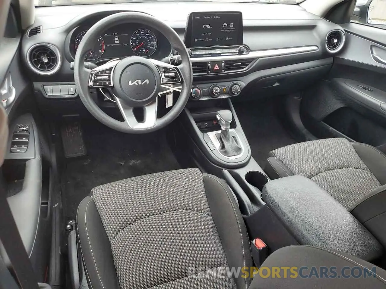 8 fotografías del automóvil dañado 3KPF24AD9RE792814 KIA FORTE 2024