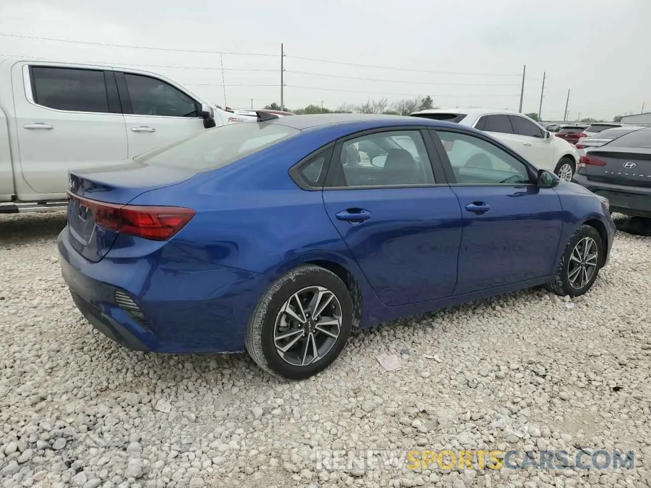 3 fotografías del automóvil dañado 3KPF24AD9RE810244 KIA FORTE 2024