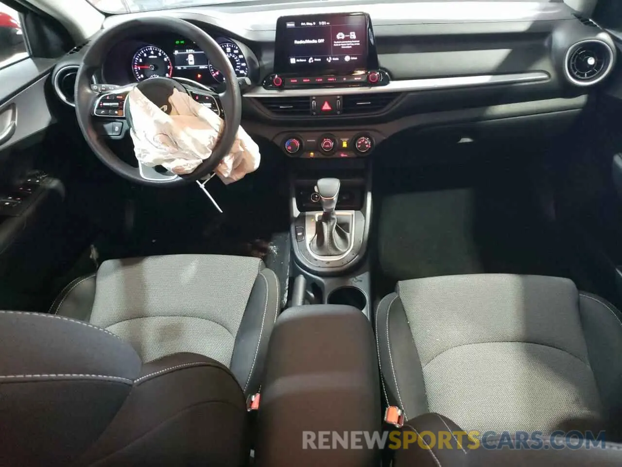 8 fotografías del automóvil dañado 3KPF24AD9RE816979 KIA FORTE 2024