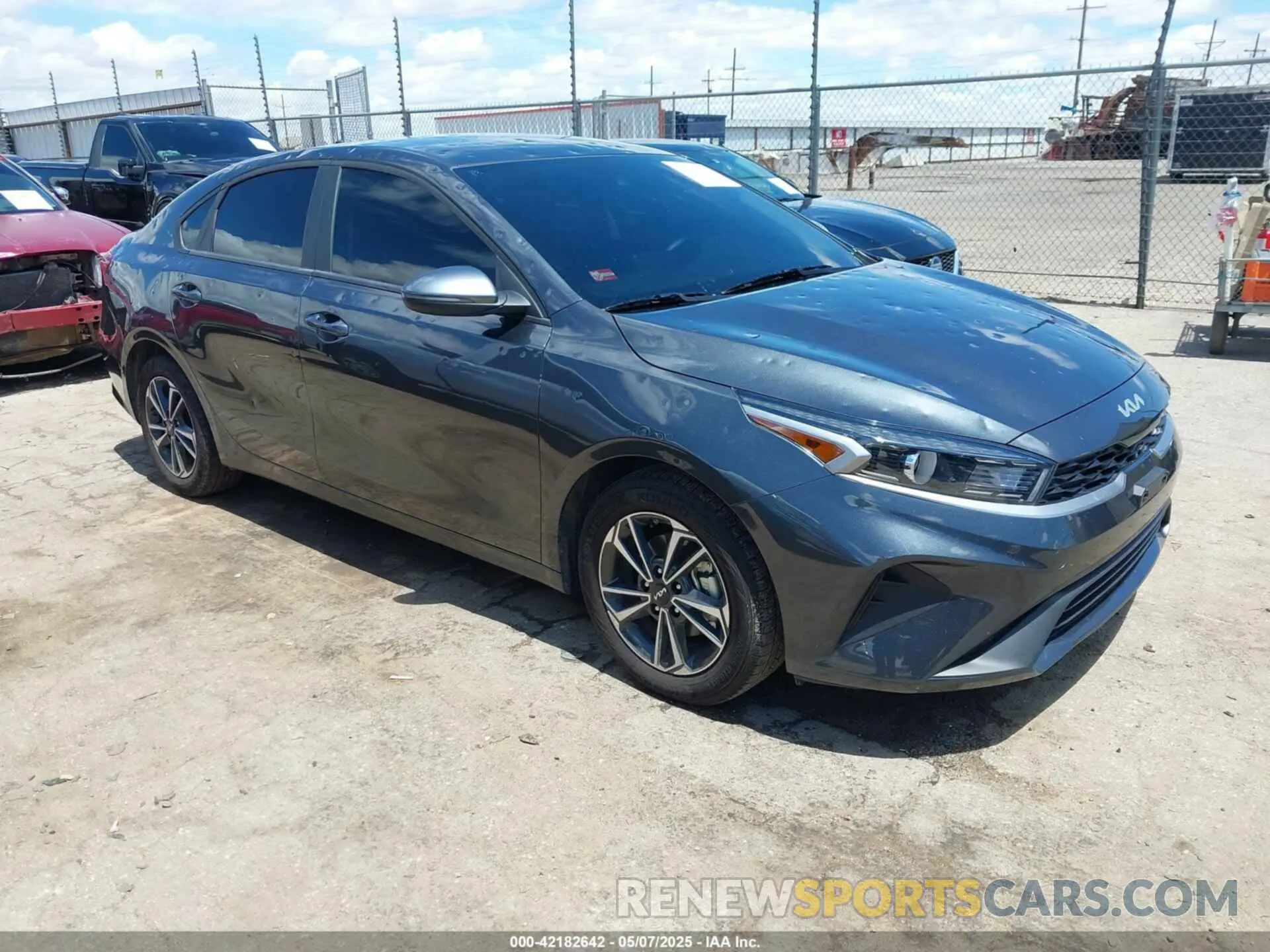 1 fotografías del automóvil dañado 3KPF24AD9RE819395 KIA FORTE 2024