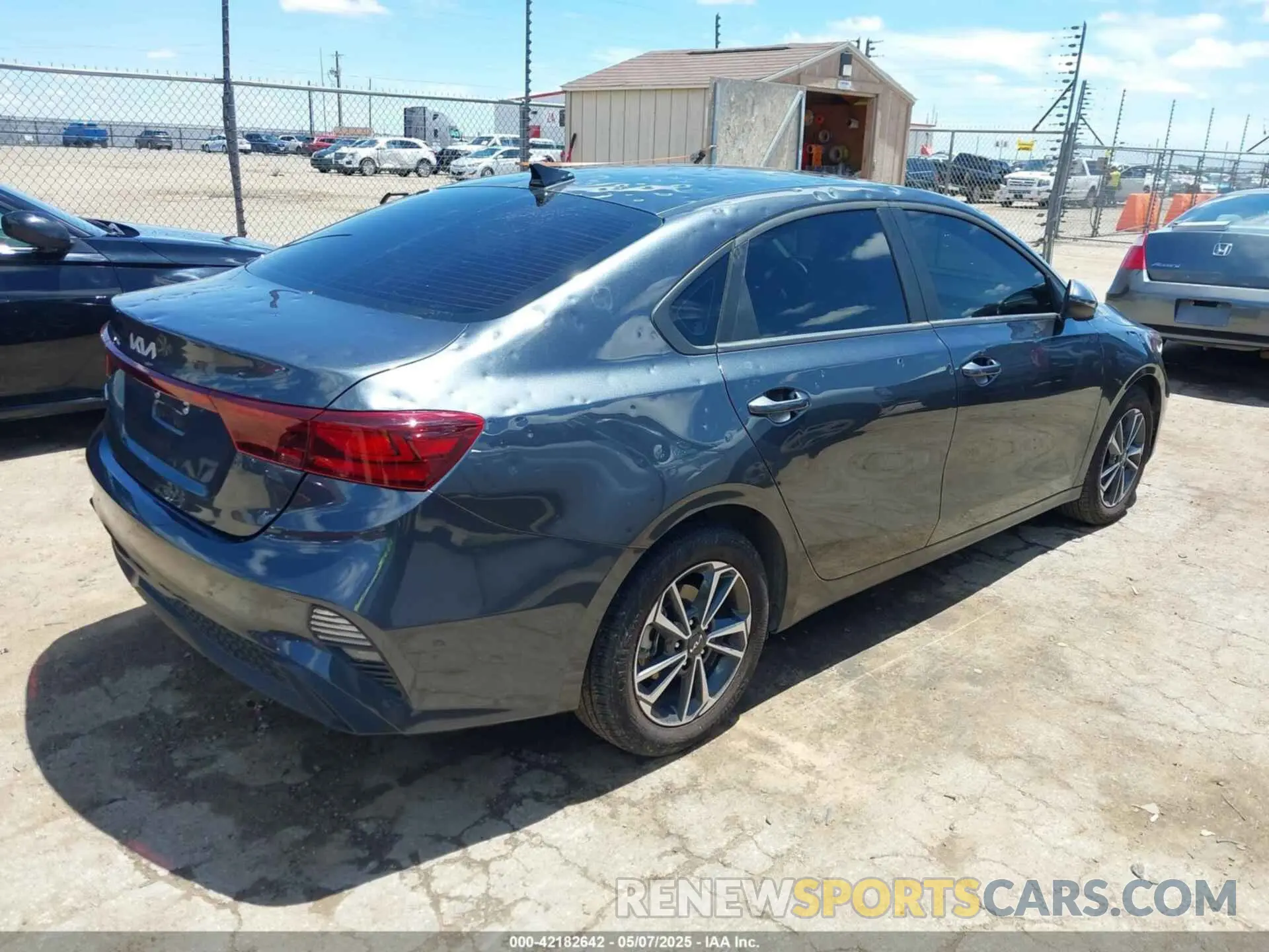 4 fotografías del automóvil dañado 3KPF24AD9RE819395 KIA FORTE 2024