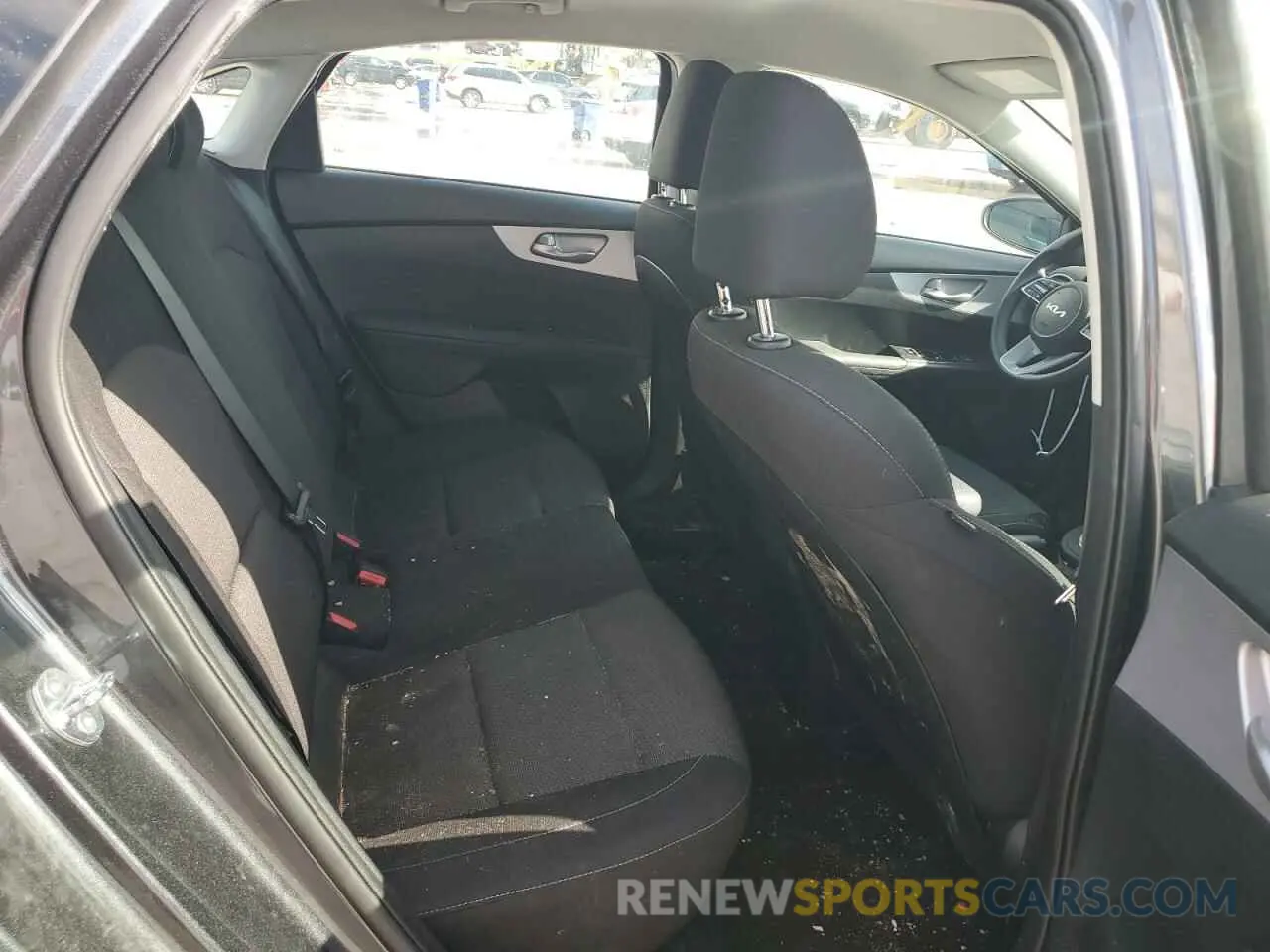 10 fotografías del automóvil dañado 3KPF24AD9RE821714 KIA FORTE 2024