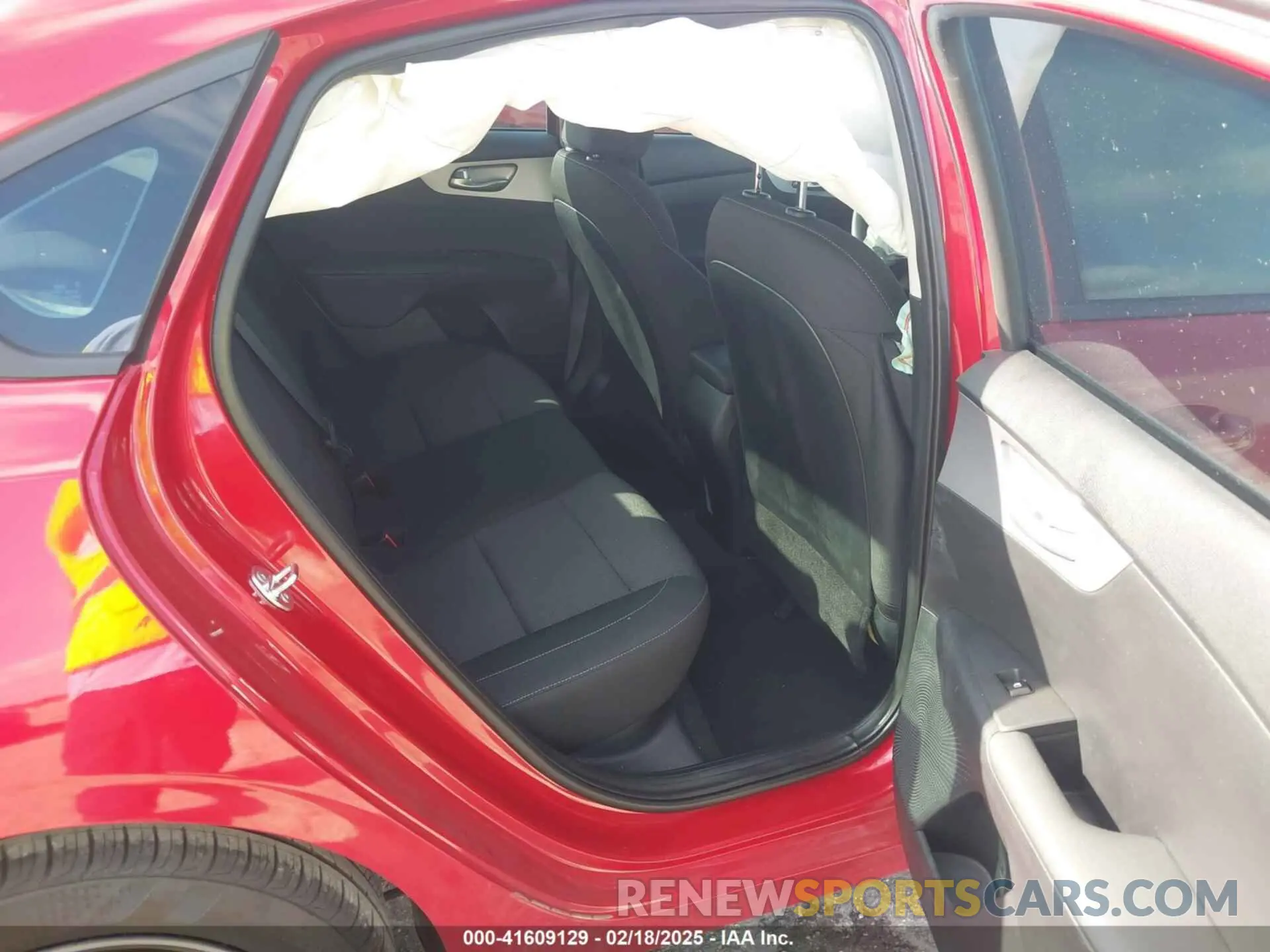 8 fotografías del automóvil dañado 3KPF24AD9RE827089 KIA FORTE 2024