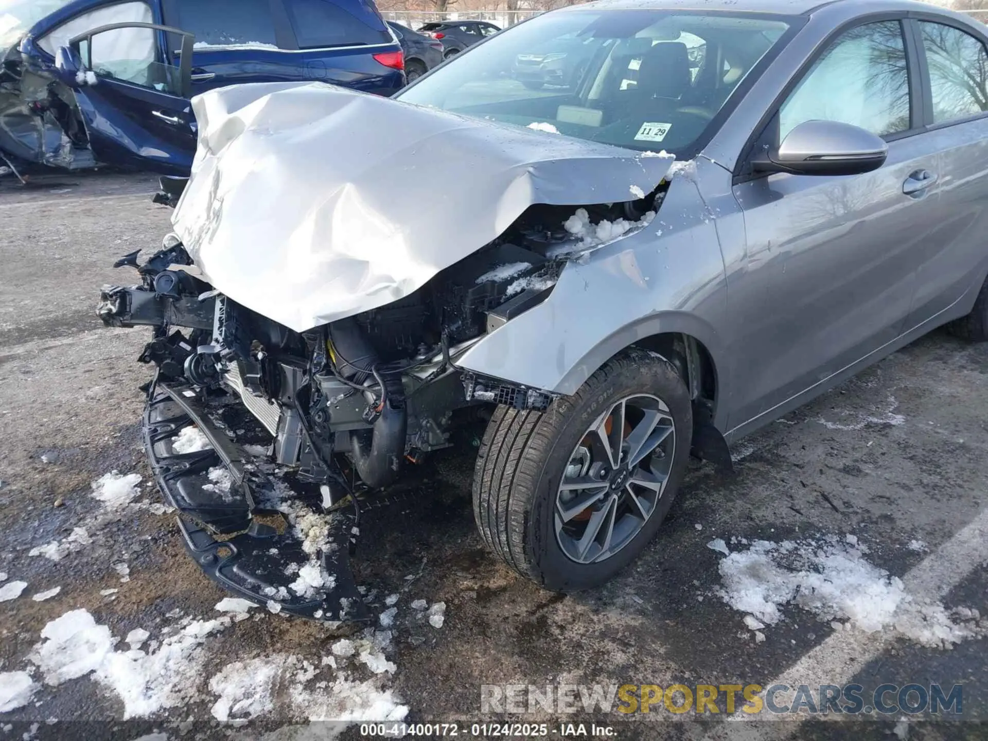 17 fotografías del automóvil dañado 3KPF24AD9RE836164 KIA FORTE 2024