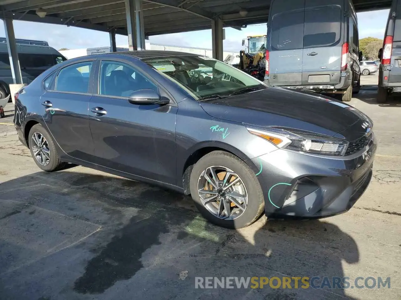 4 fotografías del automóvil dañado 3KPF24ADXRE709083 KIA FORTE 2024