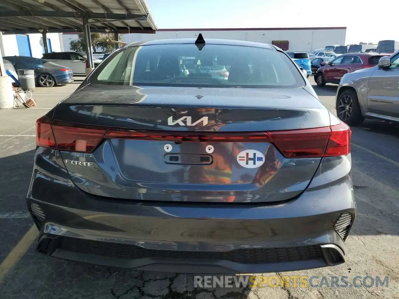 6 fotografías del automóvil dañado 3KPF24ADXRE709083 KIA FORTE 2024