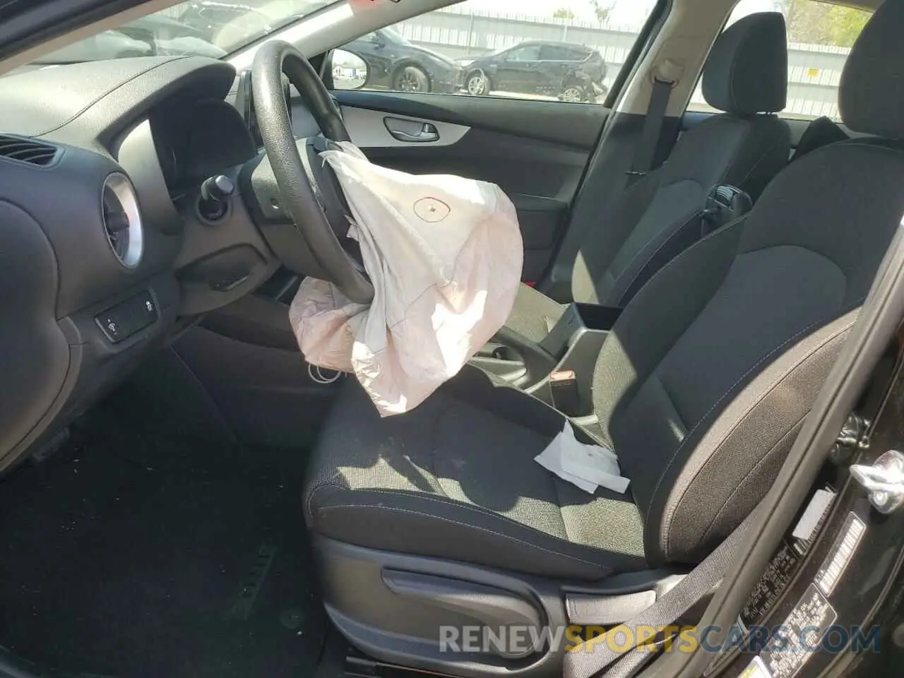 7 fotografías del automóvil dañado 3KPF24ADXRE719712 KIA FORTE 2024