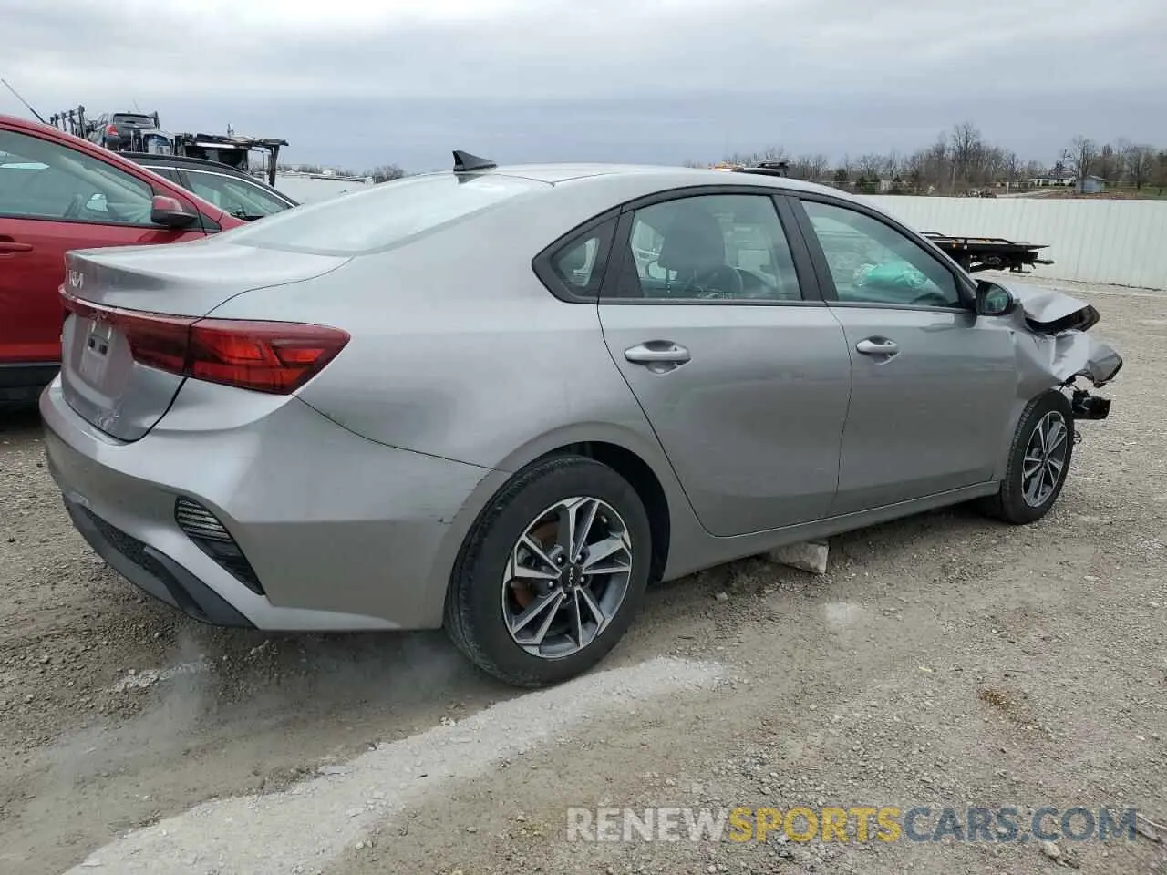 3 fotografías del automóvil dañado 3KPF24ADXRE723341 KIA FORTE 2024