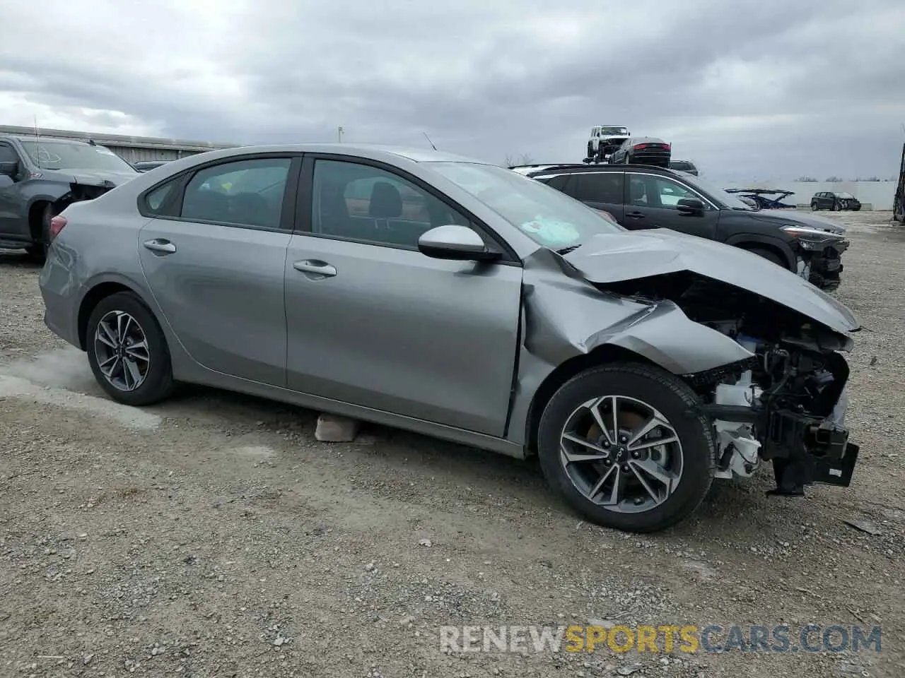 4 fotografías del automóvil dañado 3KPF24ADXRE723341 KIA FORTE 2024